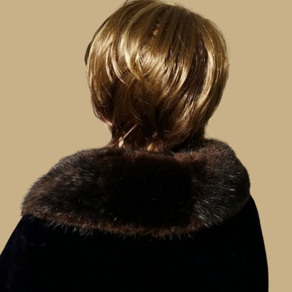 70s Vintage Faux Fur Winter Coat by Borglaska, Stall design / Sz M-L / Black - Picture 6 of 16
